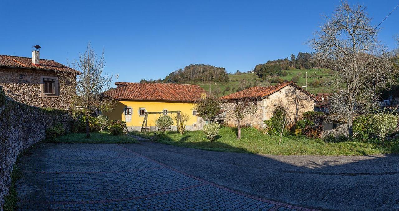 Gasthaus La Corrolada Avín Exterior foto