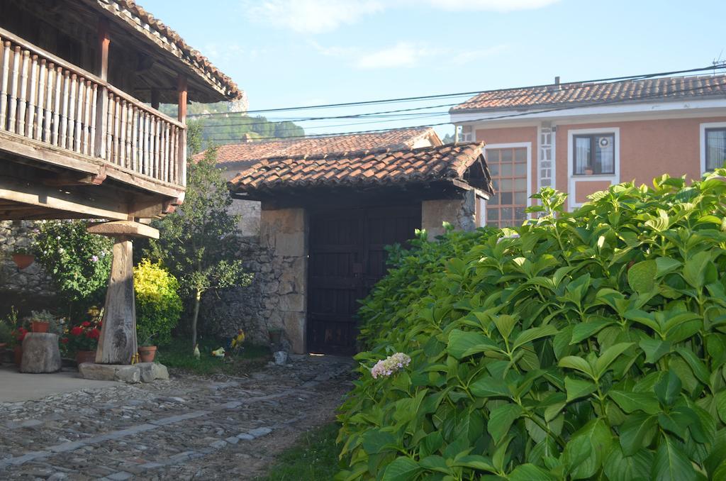 Gasthaus La Corrolada Avín Exterior foto